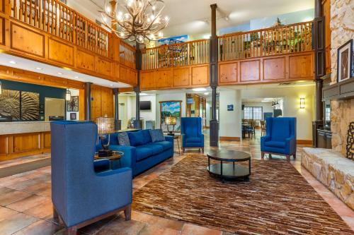 Dinosaur Valley Inn | Glen Rose