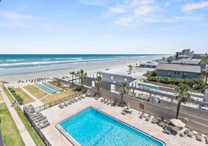 507- Ocean View 2 bedroom top floor
