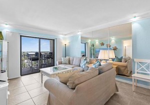 507- Ocean View 2 bedroom top floor
