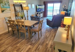 517 - Direct Oceanfront Beautiful 3 Bedroom Sleeps 10