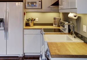 Bright, Calm Contemporary Loft - Prime Pearl Loc.: restaurants, boutiques & more