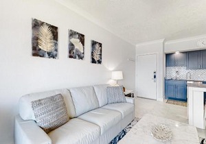 Coconut Palms Beach Resort II 4512