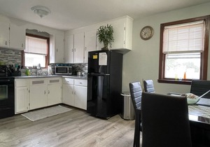 Comfy Home in Niagara Falls USA | Free Parking