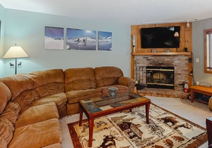 Convenient ski-in/out condo with a fireplace, tennis, washer/dryer, & WiFi