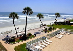 Cute 2/2!Direct Oceanfront Complex on the No Drive Beach in NSB!