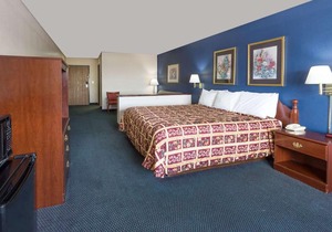 Days Inn & Suites by Wyndham of Morris