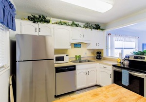 Direct Ocean Front/Corner Unit! NoDriveBeach of New Smyrna !