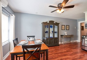 Relax and unwind at Yamhill Flats: Suite 1
