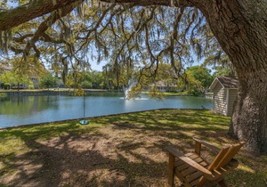 St. Simons Island Village Area With Many Amenities. Pool, Tennis, Fitness Center and More