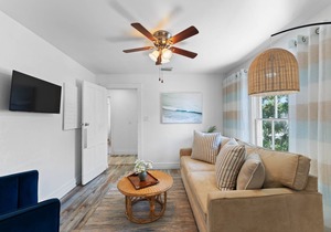 Apartment ∙ 2 bedrooms ∙ 4 guests