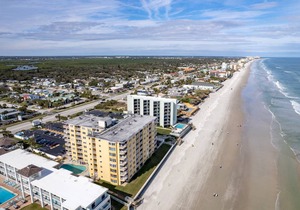 99 m² Condo ∙ 2 bedrooms ∙ 6 guests