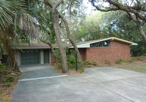 VERY NICE COTTAGE by Jekyll Realty