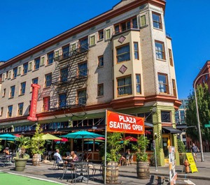 Mcmenamins Crystal Hotel 