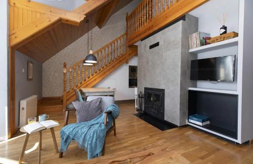 Panticosa Apartment | Ático de Pao by BeValle