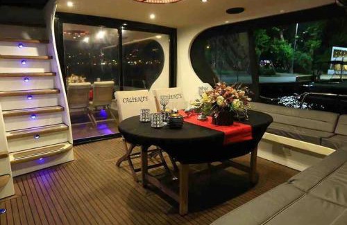 Istanbul City Center Boat Rental | Çakıroğlu Yachting