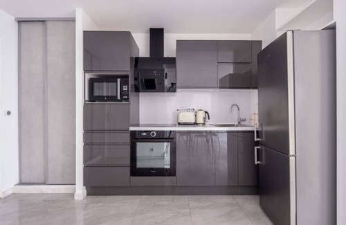 Levallois-Perret Apartment | Écrin de Charme à Levallois