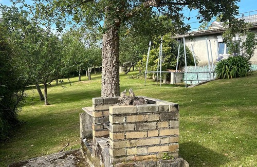 Lloreda Ski Chalet | Ñata Vigil next to Playa España, garden, barbecue and wifi. Relax!