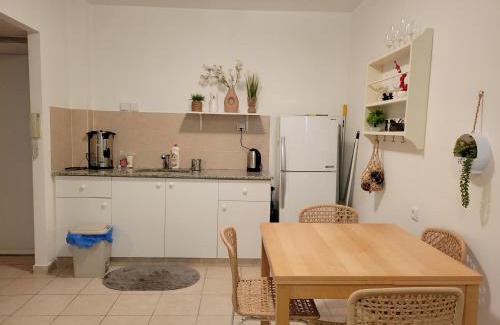 Tiberias Old City Apartment | נופש אל מול הכינרת
