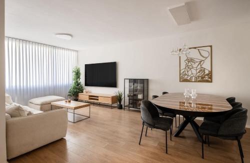 Ra'ananna Apartment | פנינת רעננה