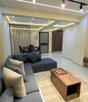 Shurtah al-Dakhlah Apartment | شقه فندقية فاخرة المهندسين شارع جامعة الدول العربية الرئيسي
