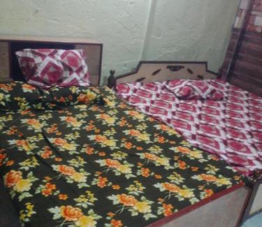 Ujjain House | जय संतोषी मां गेस्ट हाउस