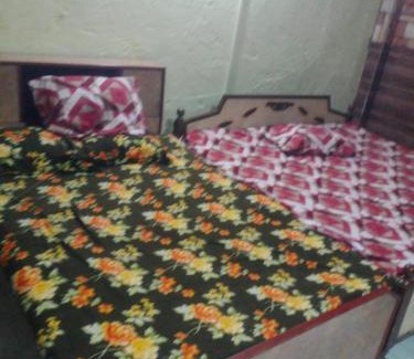 Ujjain House | जय संतोषी मां गेस्ट हाउस