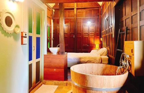 Amphawa Bed & Breakfast | นิทานคำกลอน 2 Nithankumkon 2