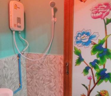 Sawang Daen Din Hotel | บ้านพักกลางนา