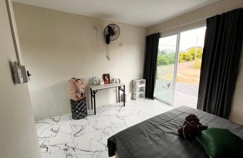 Nong Sarai House | บ้านเขากอดโฮมสเตย์ ปากช่อง