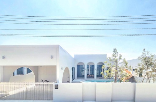 Cha-am Villa | ภัทรา พูลวิลล่า ชะอำ Phattra Pool villa Cha-am