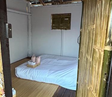 Rong Kwang House | ม่อนดาวเดือนแค้มป์ปิ้ง ถนนลอยฟ้าแพร่