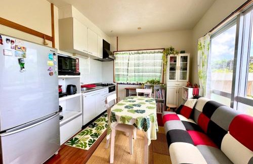 Kumejima House | モンステラ