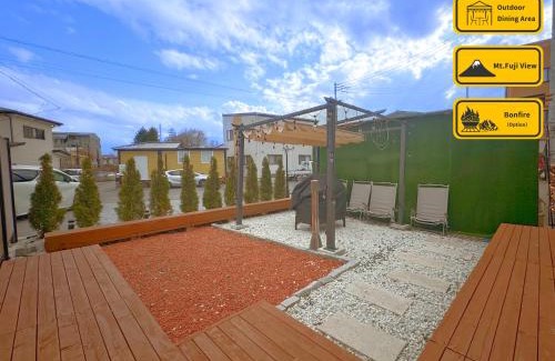 Fujikawaguchiko House | ヴィラ山間堂Premier Garden Villa BBQ Bonfire Fuji view Annovillas Sankando