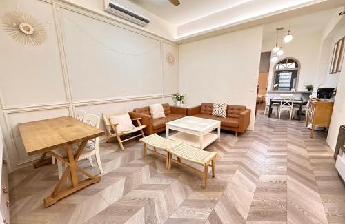 Taitung City Centre House | 台東市區維拉包棟民宿 附廚房及電動麻將