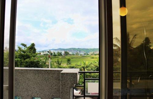 Taitung House | 山外山民宿