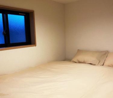 Takadanobaba Apartment | 新宿池袋へ電車で10分の好立地-高田馬場駅前-温もりある木目調デザイン