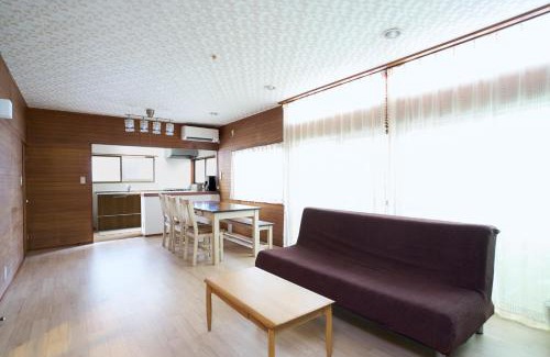 Kamakura House | 最大10名様 徒歩で海1分 ｺﾝﾋﾞﾆ30秒 長谷駅6分 極楽寺駅6分 大仏12分 貸切一軒家96ｍ2 閑静な住宅地