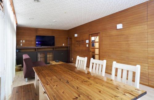 Kamakura House | 最大10名様 徒歩で海1分 ｺﾝﾋﾞﾆ30秒 長谷駅6分 極楽寺駅6分 大仏12分 貸切一軒家96ｍ2 閑静な住宅地