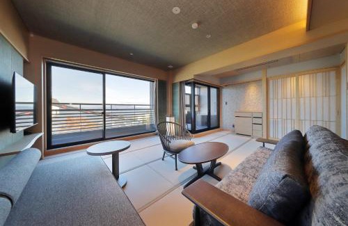 Ikaho Stone Steps Hotel | 楓と樹