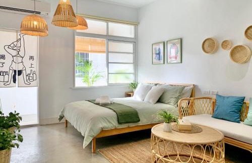 Yancheng District House | 闆娘公寓