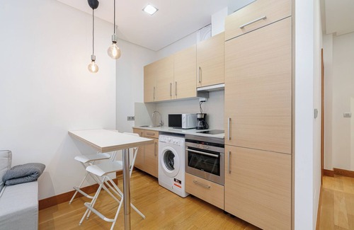 Maria Auxiliadora Apartment | 06 - Sencillo Apartamento en el Corazón de Vigo
