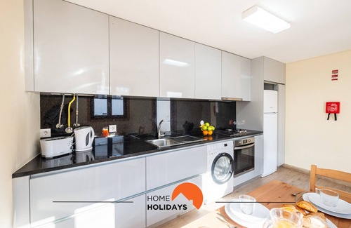 Peneco Beach House | #073 V3 Casa Verde by Home Holidays