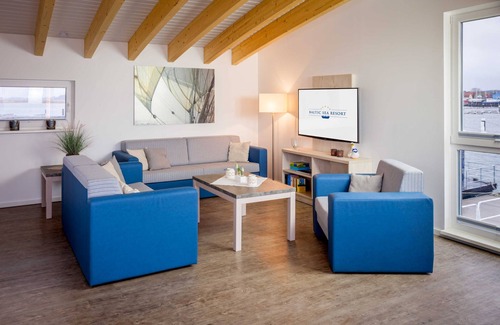 Kroeslin House | 09. floating houses (140 m²) Wotan - Floating house no. 12 Wotan with fireplace and
