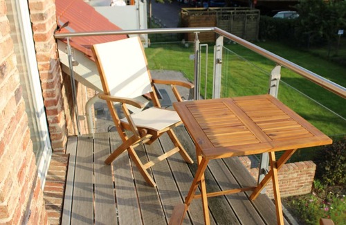 Schonberger Strand Apartment | 0STSEE at its best: wind, the sound of waves, well-being. Only 200 m to the pier!