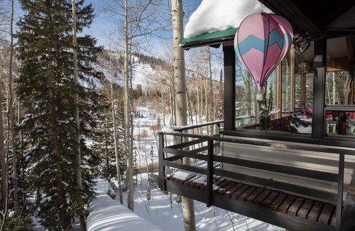 Salt Lake Mountain Resorts House | 1.5 acres of seclusion, ski in out from deck.
