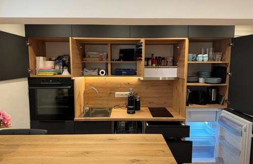Flintsbach A. Inn Apartment | 1,5-room, top equipped, 4 pers., basement, parking lot, self check-in