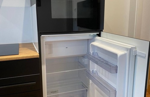 Flintsbach A. Inn Apartment | 1,5 rooms, top equipped, 4 pers, basement, parking lot, self check-in