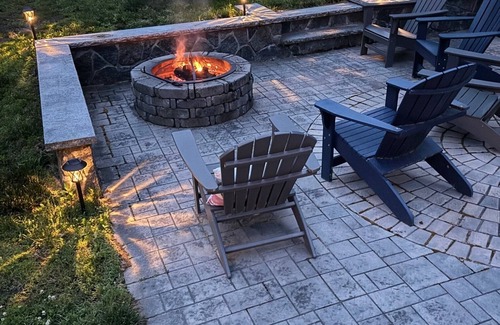 Foxboro House | 1.6 Miles From All The Soccer Action. Spacious, Beautiful and Private 5B/3.5Ba