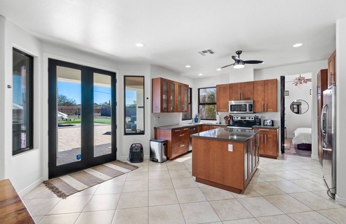 Apache Junction House | 1+ Acre 5 Bedroom Desert Oasis with Pool and Mountain Views!