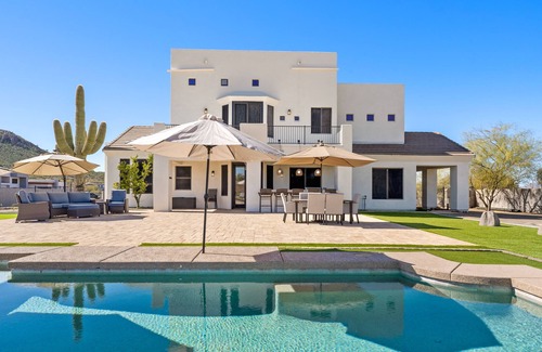 Apache Junction House | 1+ Acre 5 Bedroom Desert Oasis with Pool and Mountain Views!